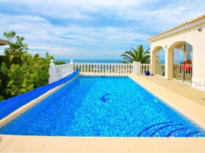 Inviting holiday home in Denia with private pool